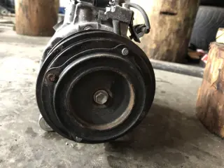Компресор климатик бмв ф10/11 530хд 258 ( kompresor bmw f10 530xd 258 — снимка 2
