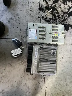 Компютър/бдц/ключ бмв х3 г01 3.0и 252 ( computer/bdc/key g01 3.0i 252