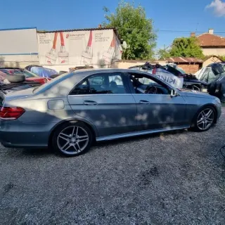 Mercedes-Benz E 300 hybrid AMG packet 2015г. на части — снимка 9
