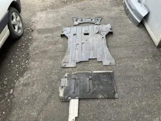 Кора под двигател бмв х3 ф25 ( kora pod dvigatel bmw x3 f25 ) — снимка 2