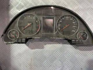 Километраж за Audi A4 B6 2.0i - Автоматик
