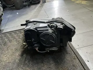 Дайнамик би ксенон фар бмв х3/х4 ф25/ф26 ( dynamic xenon bmw x3/x4 F25/F26 ) — снимка 3