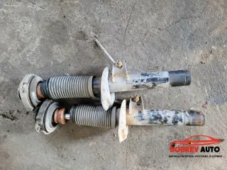 Предни амортисьори (с нови тампони) за VW Golf V 2.0 TDI 4 motion