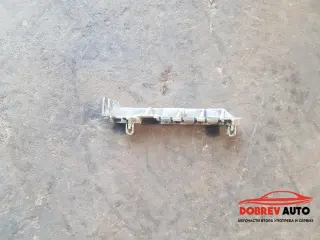 Ляв държач (предна броня) за Audi A8 D4