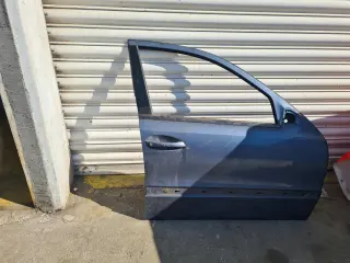 Предна дясна врата за Mercedes E Class W 211 - синя