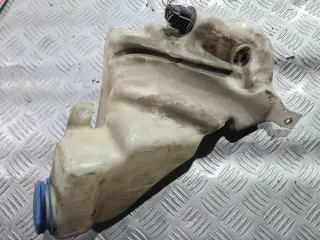 Казанче за течност за чистачки за VW Passat B5 2.5 TDI