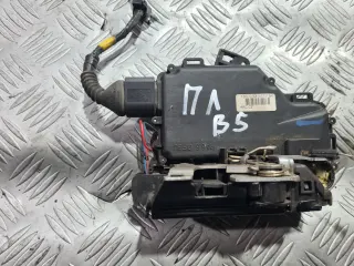 Предна лява брава за VW Passat B5 2.5 TDI