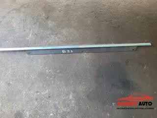 Водобранна лайсна (предна лява) за Audi Q7 4L