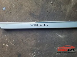 Лайсна (задна дясна) за Mercedes C Class W203