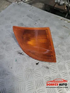 Мигач (десен) за Mercedes Vito W638