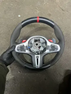 Волан бмв М5 Ф90 подгрев ( volan bmw M5 F90 ) — снимка 2